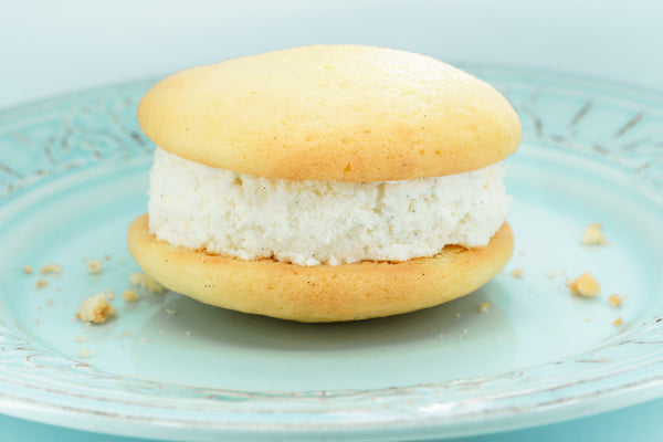 vanilla whoopie pie