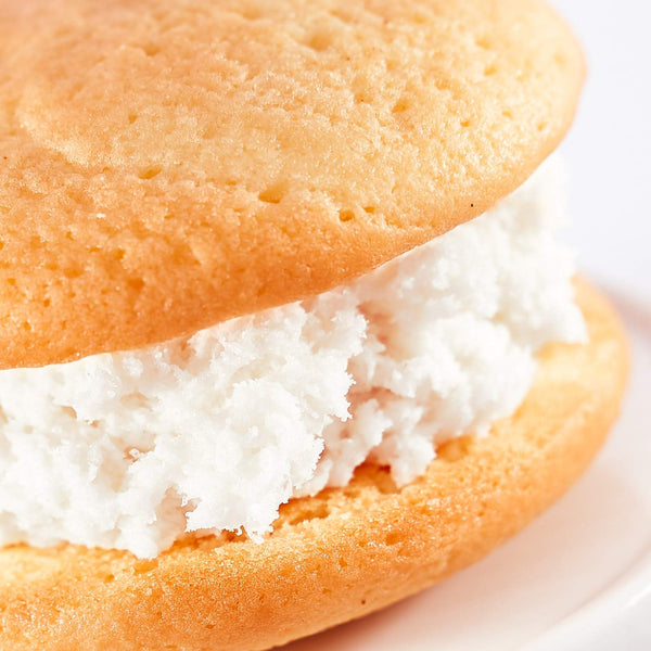 eggnog maine whoopie pie