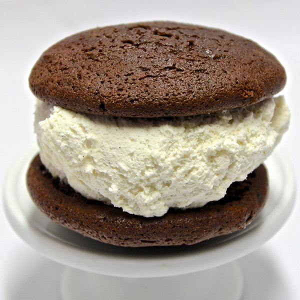 maine-iac chocolate and vanilla whoopie pie