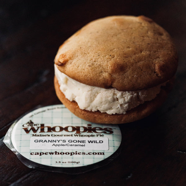 granny's gone wild, granny smith apple and caramel whoopie pies