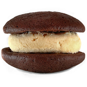 chocolate peanut butter whoopie pie